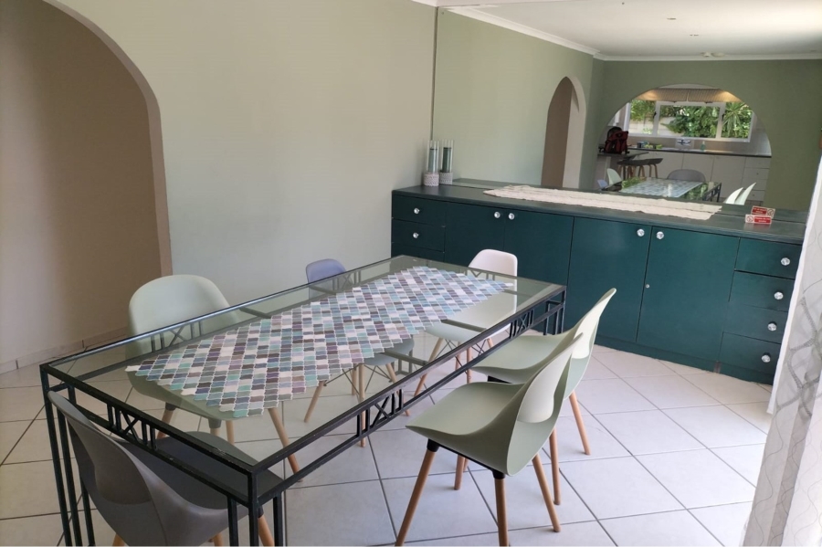 To Let 5 Bedroom Property for Rent in Flamingo Vlei Western Cape